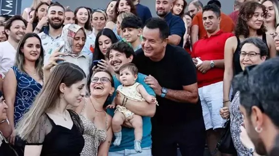 Acun Ilıcalı'dan büyük jest!